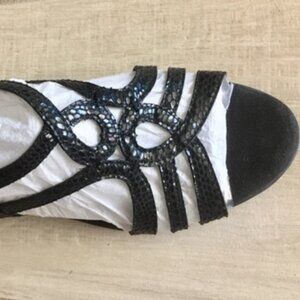 Aerosoles Black Snakeskin Embossed Strappy Sandals 7